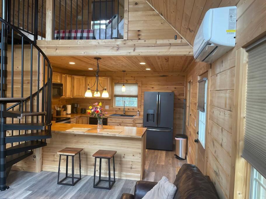 Cozy 1 Bedroom Cabin In The Heart Of Jonesborough Zewnętrze zdjęcie