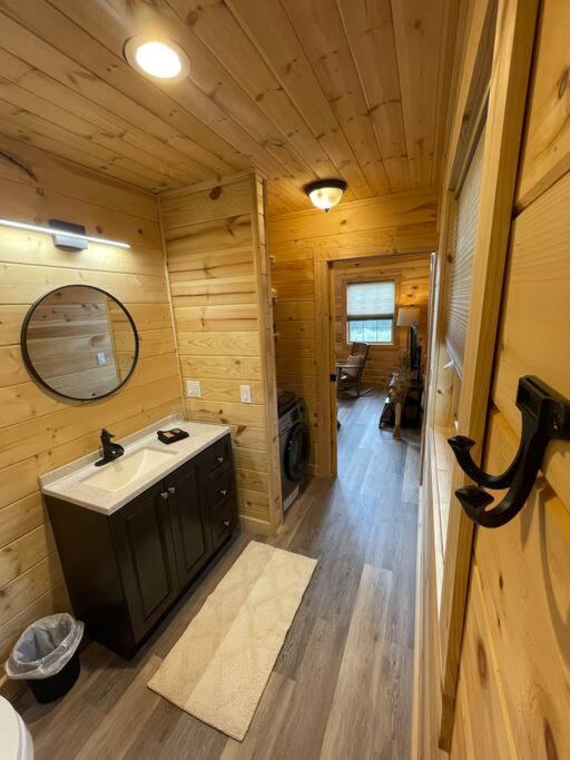 Cozy 1 Bedroom Cabin In The Heart Of Jonesborough Zewnętrze zdjęcie