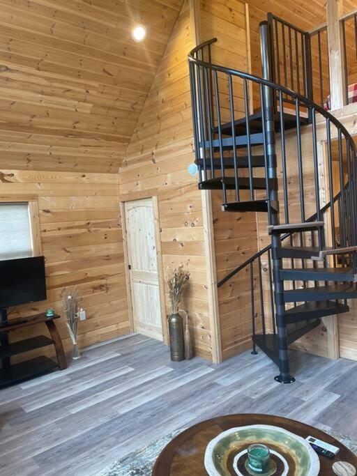 Cozy 1 Bedroom Cabin In The Heart Of Jonesborough Zewnętrze zdjęcie